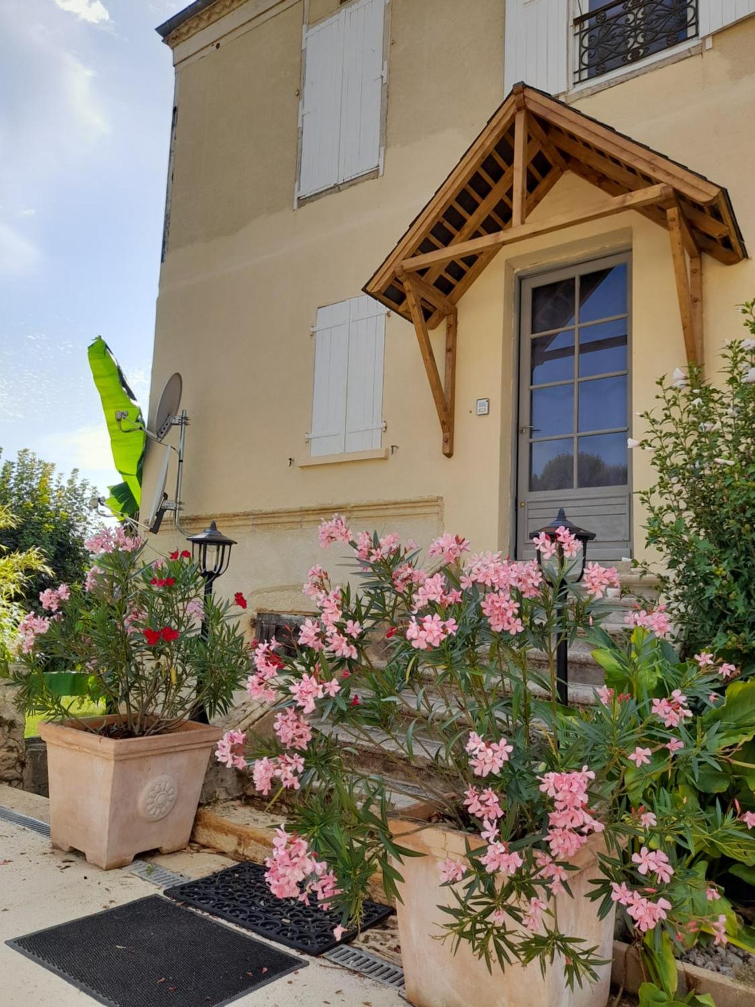 Manoir Demouret Sarlat Bed & Breakfast ภายนอก รูปภาพ